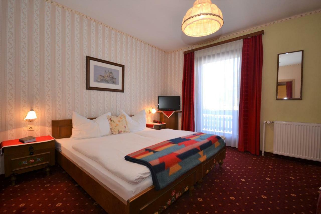 Berghof Hotell Gaming Eksteriør bilde